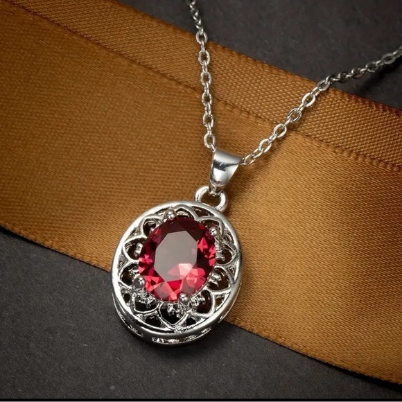 New! Hot Selling Rose Red Zircon Pendant Necklace - Picture 4 of 5